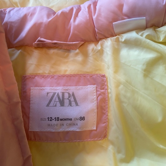 Zara 12-18 M puffer jacket - Picture 3 of 3